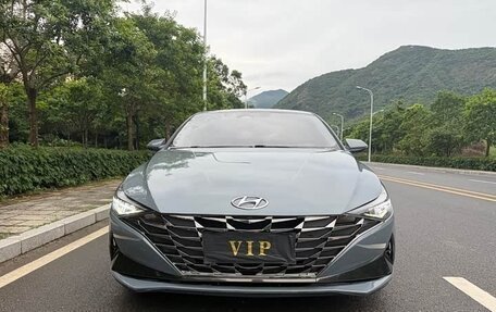 Hyundai Elantra, 2022 год, 1 240 000 рублей, 2 фотография
