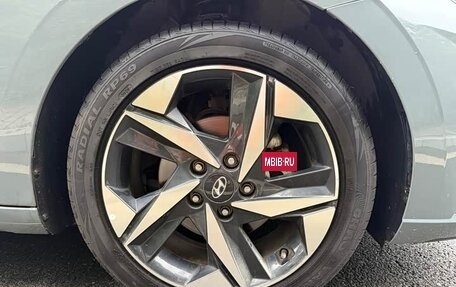 Hyundai Elantra, 2022 год, 1 240 000 рублей, 17 фотография
