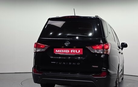 SsangYong Korando Turismo, 2016 год, 1 914 000 рублей, 4 фотография
