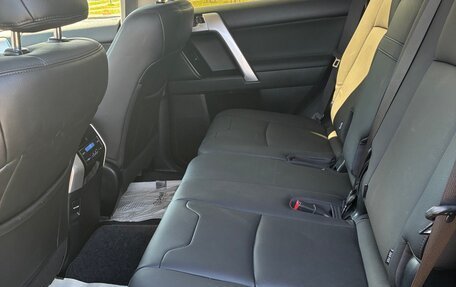 Toyota Land Cruiser Prado 150 рестайлинг 2, 2018 год, 4 650 000 рублей, 15 фотография