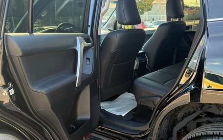 Toyota Land Cruiser Prado 150 рестайлинг 2, 2018 год, 4 650 000 рублей, 14 фотография