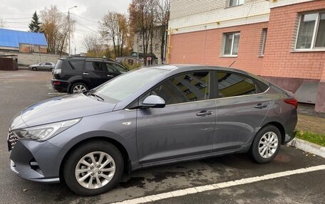 Hyundai Solaris II рестайлинг, 2021 год, 1 650 000 рублей, 5 фотография