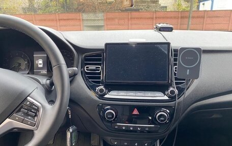 Hyundai Solaris II рестайлинг, 2021 год, 1 650 000 рублей, 7 фотография