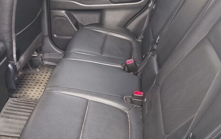 Mitsubishi Outlander III рестайлинг 3, 2013 год, 1 400 000 рублей, 2 фотография