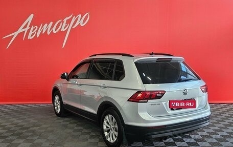 Volkswagen Tiguan II, 2019 год, 2 310 000 рублей, 3 фотография