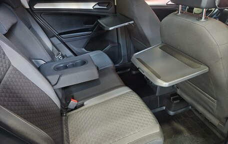 Volkswagen Tiguan II, 2019 год, 2 310 000 рублей, 11 фотография
