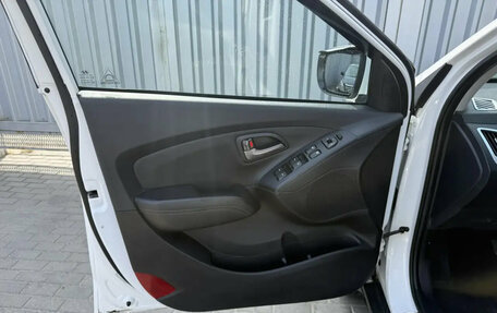 Hyundai ix35 I рестайлинг, 2013 год, 1 149 000 рублей, 17 фотография