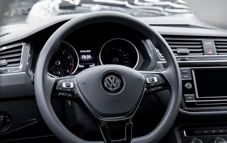 Volkswagen Tiguan II, 2021 год, 3 350 000 рублей, 15 фотография