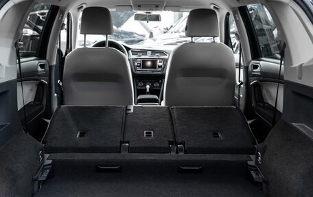 Volkswagen Tiguan II, 2021 год, 3 350 000 рублей, 18 фотография
