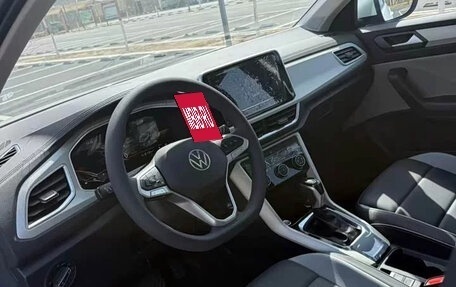 Volkswagen T-Roc I, 2025 год, 1 500 000 рублей, 8 фотография