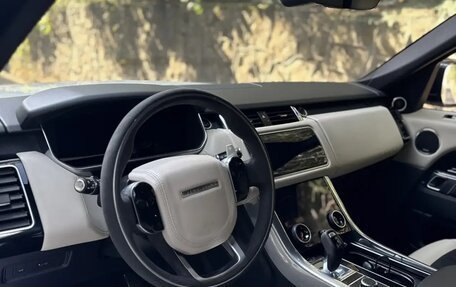 Land Rover Range Rover Sport II, 2020 год, 5 500 000 рублей, 8 фотография