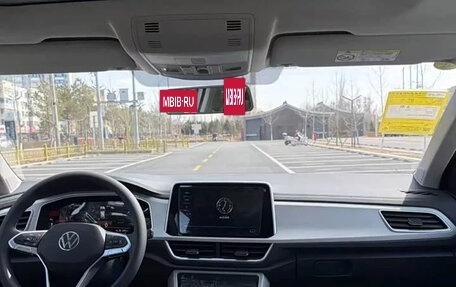 Volkswagen T-Roc I, 2025 год, 1 500 000 рублей, 9 фотография