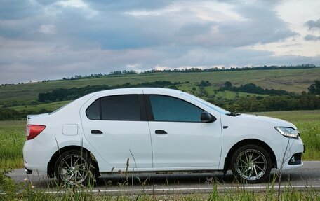 Renault Logan II, 2014 год, 770 000 рублей, 4 фотография