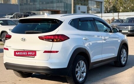 Hyundai Tucson III, 2018 год, 2 390 000 рублей, 5 фотография