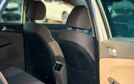 Hyundai Tucson III, 2018 год, 2 390 000 рублей, 23 фотография
