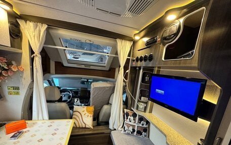 Toyota HiAce H200, 2018 год, 3 499 666 рублей, 5 фотография