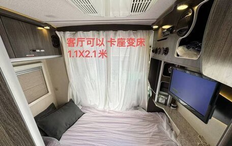 Toyota HiAce H200, 2018 год, 3 499 666 рублей, 9 фотография