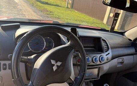 Mitsubishi L200 IV рестайлинг, 2008 год, 900 000 рублей, 8 фотография