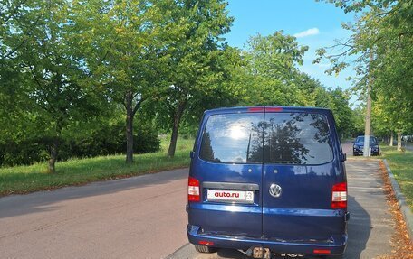Volkswagen Transporter T5 рестайлинг, 2005 год, 900 000 рублей, 4 фотография