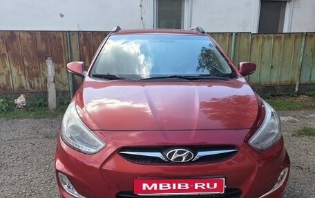 Hyundai Solaris II рестайлинг, 2011 год, 750 000 рублей, 2 фотография