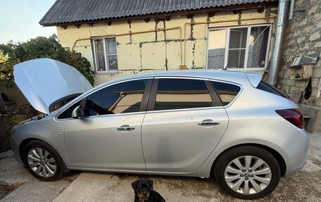 Opel Astra J, 2013 год, 760 000 рублей, 4 фотография