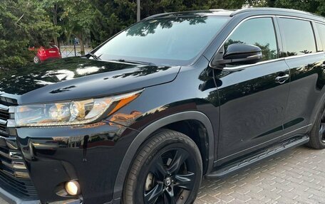 Toyota Highlander III, 2020 год, 3 810 000 рублей, 4 фотография
