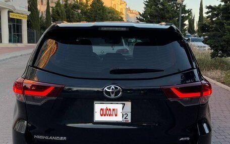 Toyota Highlander III, 2020 год, 3 810 000 рублей, 3 фотография