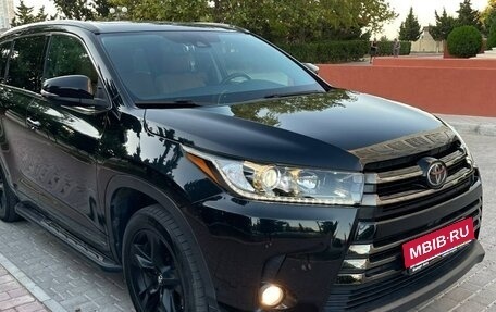Toyota Highlander III, 2020 год, 3 810 000 рублей, 5 фотография