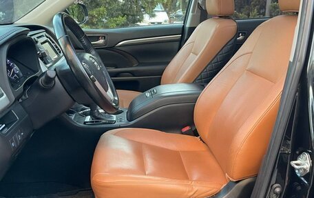 Toyota Highlander III, 2020 год, 3 810 000 рублей, 18 фотография