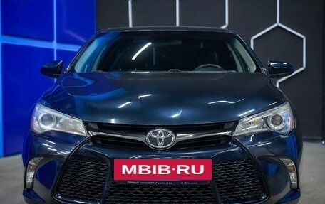 Toyota Camry, 2017 год, 1 580 000 рублей, 4 фотография