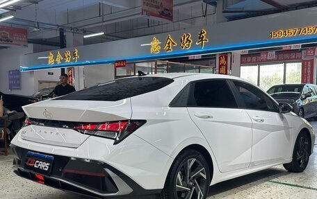 Hyundai Elantra, 2023 год, 1 520 000 рублей, 4 фотография