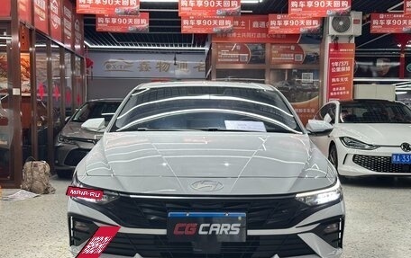 Hyundai Elantra, 2023 год, 1 520 000 рублей, 2 фотография