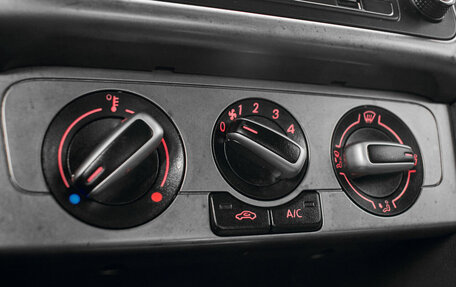 Volkswagen Polo VI (EU Market), 2019 год, 1 210 000 рублей, 17 фотография