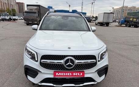 Mercedes-Benz GLB, 2020 год, 3 200 000 рублей, 2 фотография