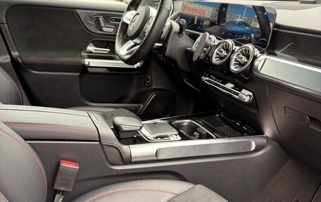 Mercedes-Benz GLB, 2020 год, 3 200 000 рублей, 19 фотография