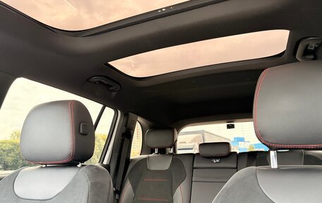Mercedes-Benz GLB, 2020 год, 3 200 000 рублей, 23 фотография