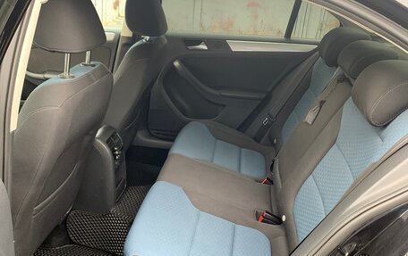 Volkswagen Jetta VI, 2013 год, 890 000 рублей, 10 фотография