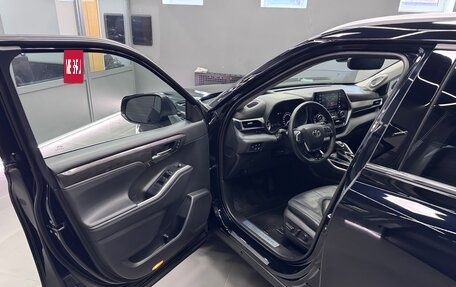 Toyota Highlander, 2020 год, 4 200 000 рублей, 11 фотография