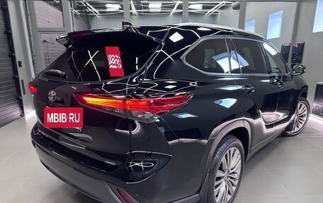 Toyota Highlander, 2020 год, 4 200 000 рублей, 8 фотография