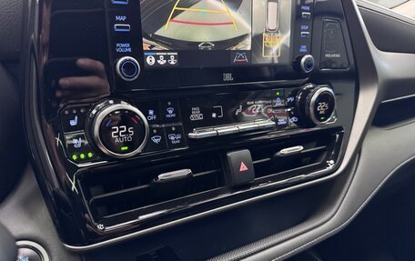 Toyota Highlander, 2020 год, 4 200 000 рублей, 17 фотография