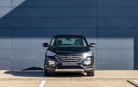 Hyundai Santa Fe III рестайлинг, 2016 год, 1 995 000 рублей, 2 фотография
