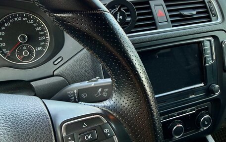 Volkswagen Jetta VI, 2011 год, 1 210 000 рублей, 5 фотография