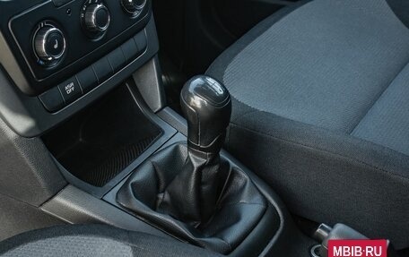 Skoda Yeti I рестайлинг, 2013 год, 880 000 рублей, 17 фотография