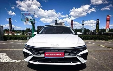 Hyundai Elantra, 2023 год, 1 360 000 рублей, 2 фотография