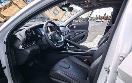Hyundai Elantra, 2023 год, 1 360 000 рублей, 7 фотография