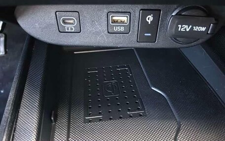 Hyundai Elantra, 2023 год, 1 360 000 рублей, 12 фотография