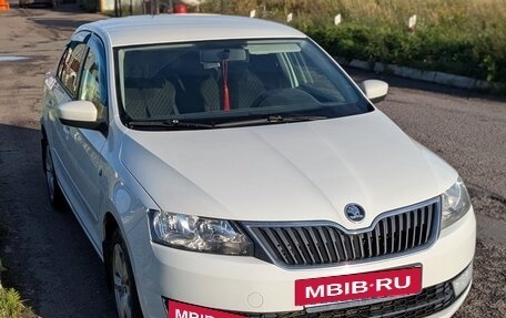 Skoda Rapid I, 2015 год, 850 000 рублей, 2 фотография