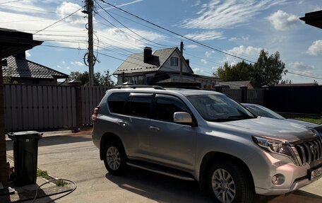 Toyota Land Cruiser Prado 150 рестайлинг 2, 2015 год, 3 400 000 рублей, 2 фотография