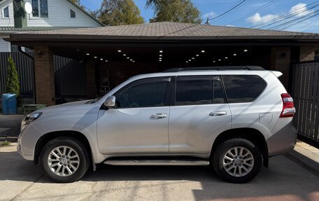 Toyota Land Cruiser Prado 150 рестайлинг 2, 2015 год, 3 400 000 рублей, 5 фотография