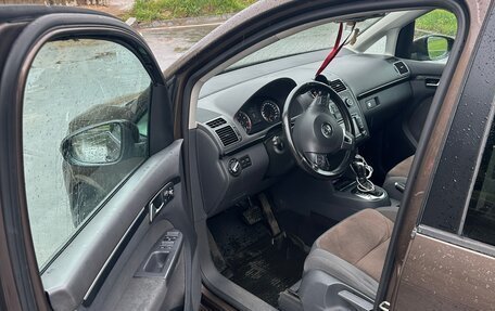 Volkswagen Touran III, 2012 год, 1 050 000 рублей, 8 фотография